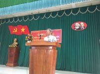 Đồng chí Đỗ Tât Thành phát biểu tại Lễ khai giảng lớp TC102