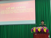 Đại tá, Tiến sỹ Nguyễn Văn Phương - Phó Chính ủy Bộ Chỉ huy quân sự tỉnh  - phát biểu tại lễ Bế giảng