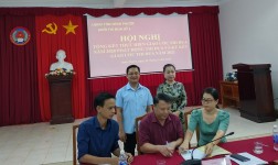 Phó Hiệu trưởng Lê Nguyễn Thị Ngọc Lan ký kết giao ước thi đua năm 2021